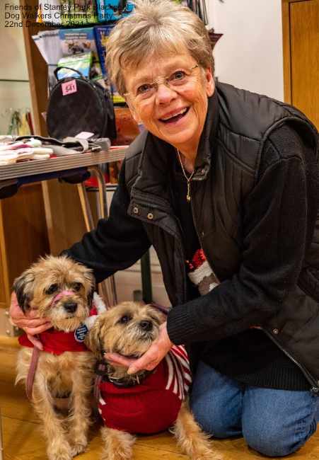 Friends of Stanley Park Blackpool Dog Walkers Christmas Party 22nd December 2021   Photos by Elizabeth Gomm